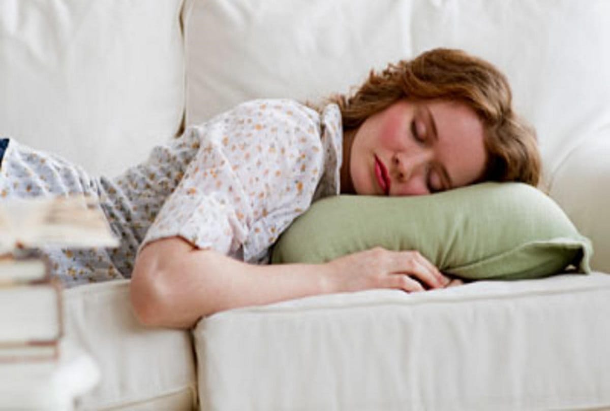 midday snooze is good or bad for health, know pros and cons of naps