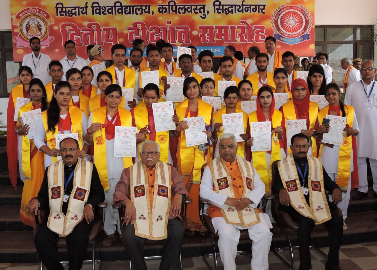 ‘यूपी में बेटों से आगे हैं बेटियां ’