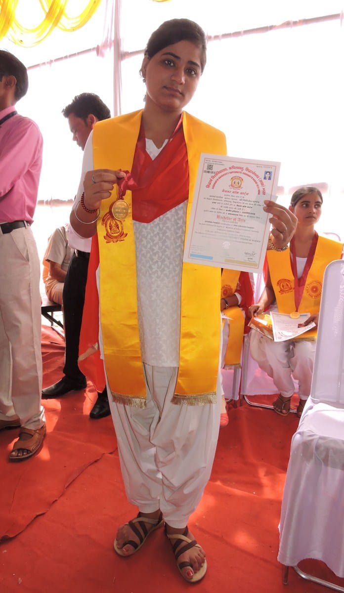 university toper wants to make ias