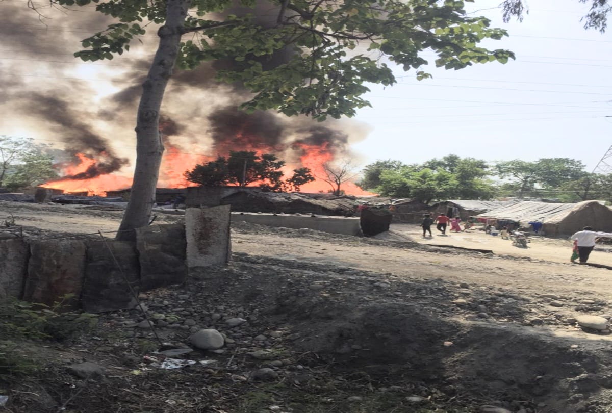 a huge fire gutted forty shanties due to spark of Stove
