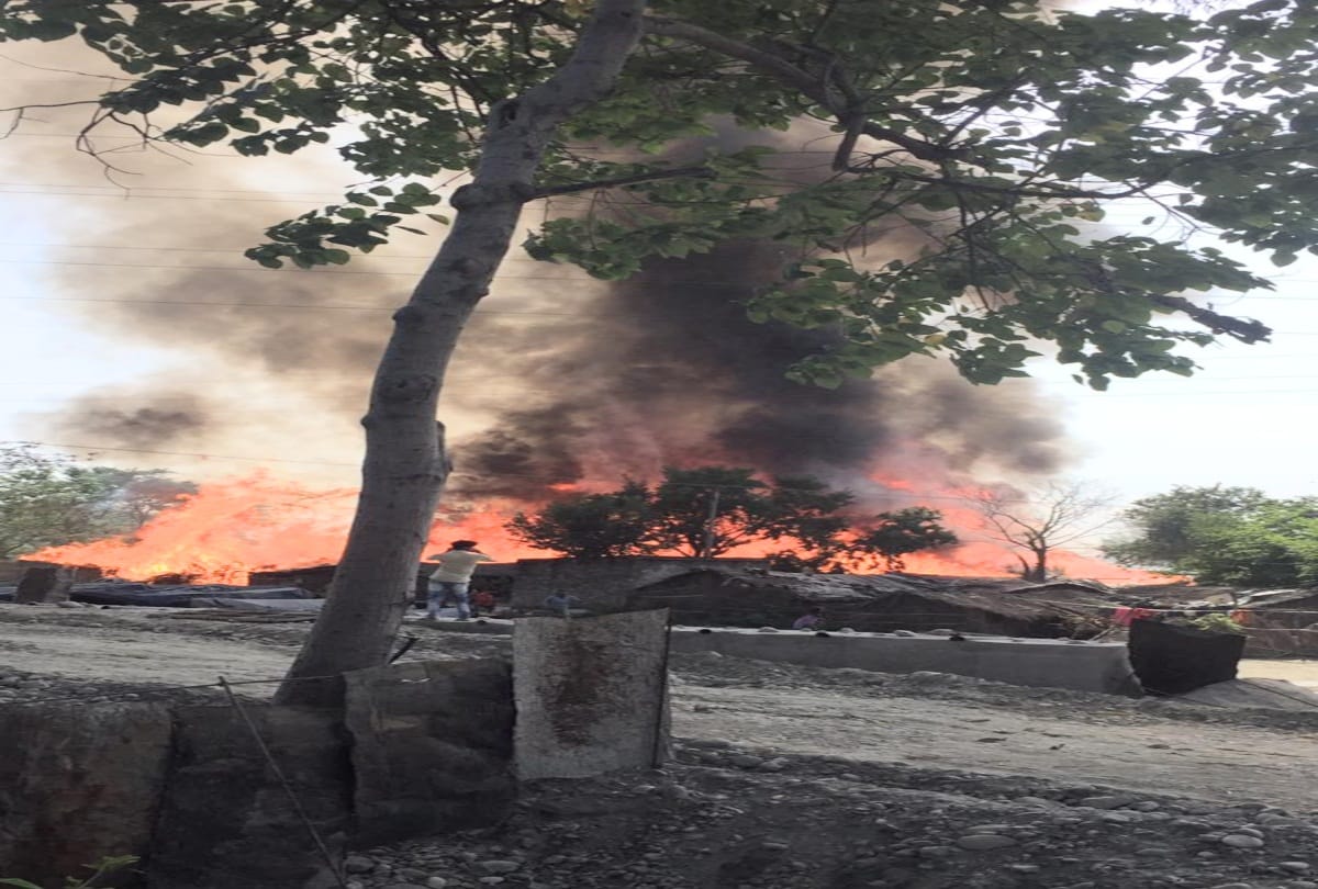 a huge fire gutted forty shanties due to spark of Stove