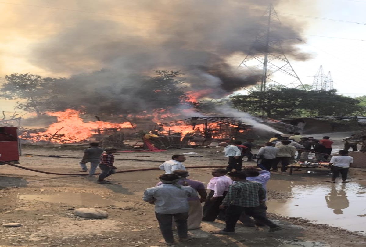 a huge fire gutted forty shanties due to spark of Stove