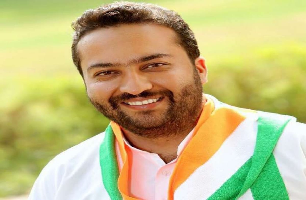 nsui president resigns over me too