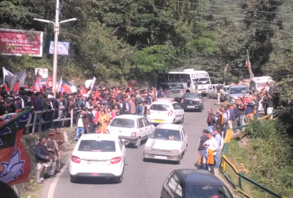 traffic jam in shimla due to political function at secretariat