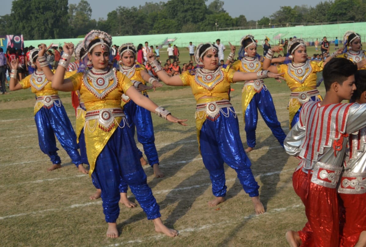 hockey championship ends with fun and dhamaal in meerut see in pictures