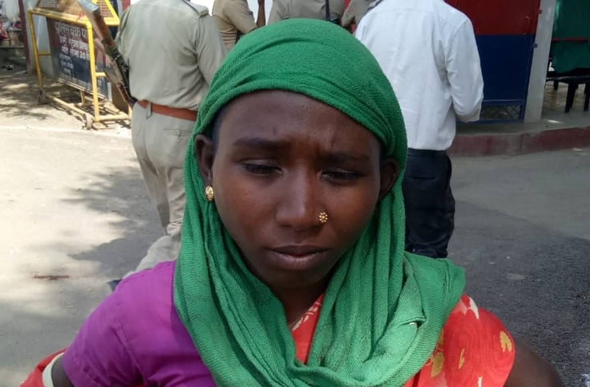 In laws haircut to married woman for dowry in sonbhadra