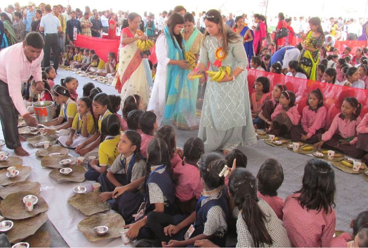 Kanya Pujan and bhoj on durga ashtami puja in firozabad