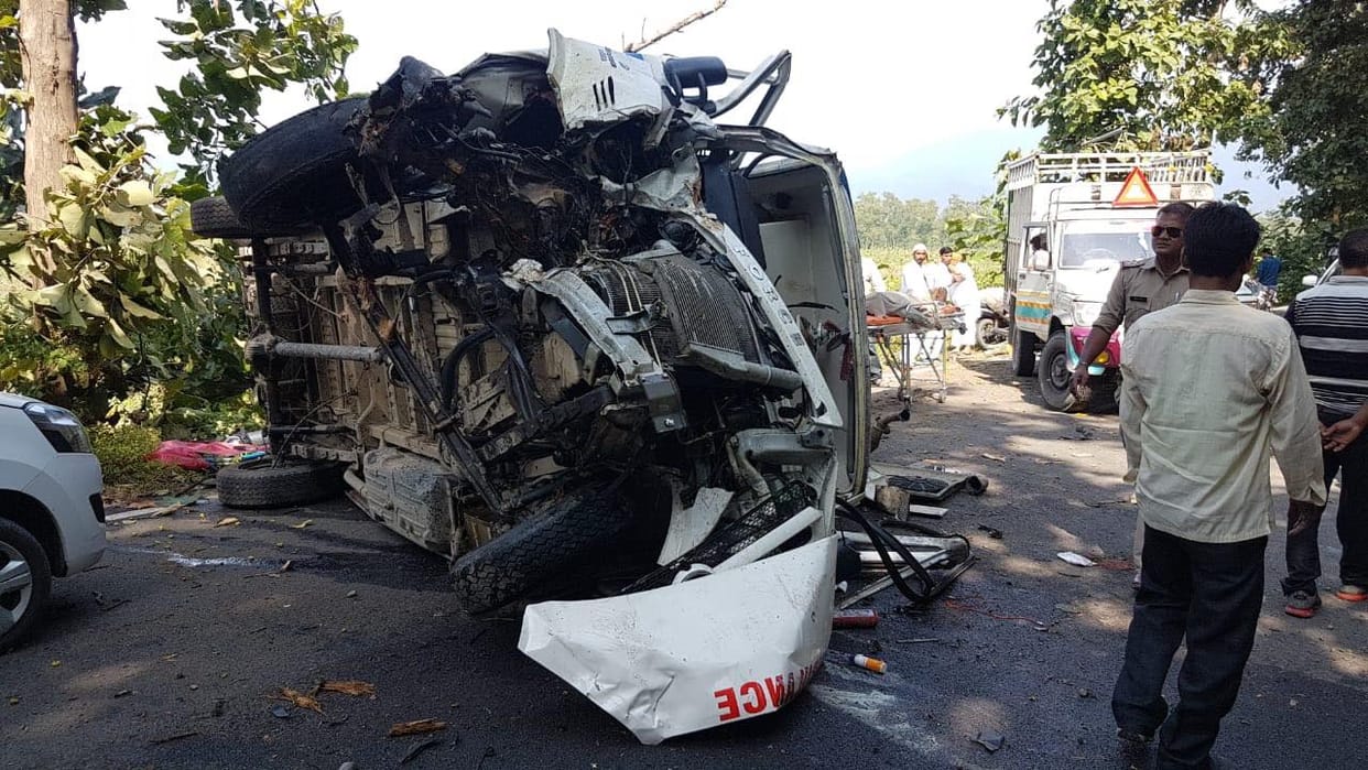 ambulance crashed bike two died