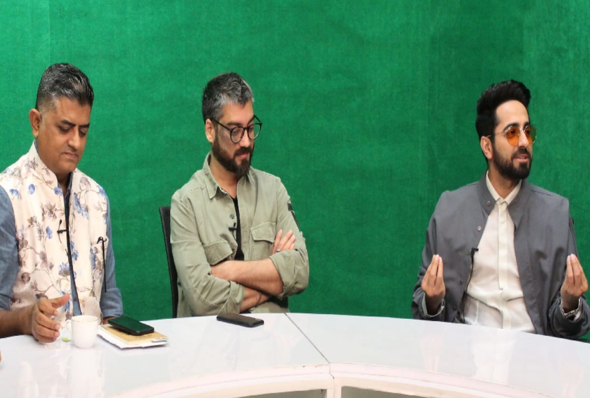 film badhai ho cast reach amar ujala office, badhai ho contest winners meet them