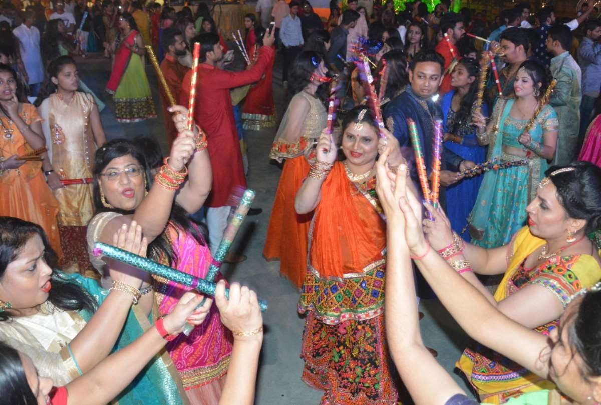 pictures of dandiya night in lucknow