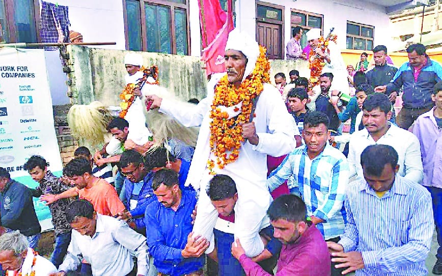 dev daangar blessed people