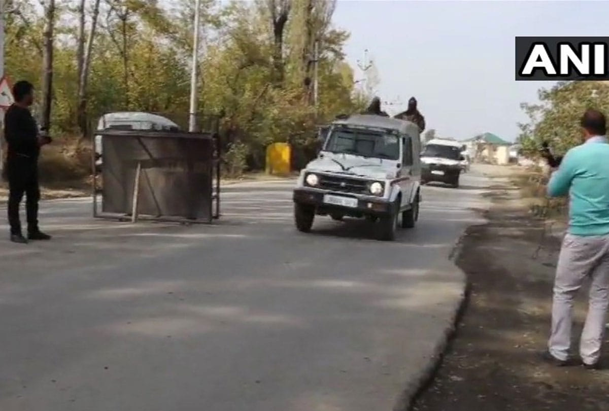 grenade attack by militants on police party in baramulla jammu kashmir