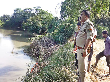Three people drowned in river, missing teenager