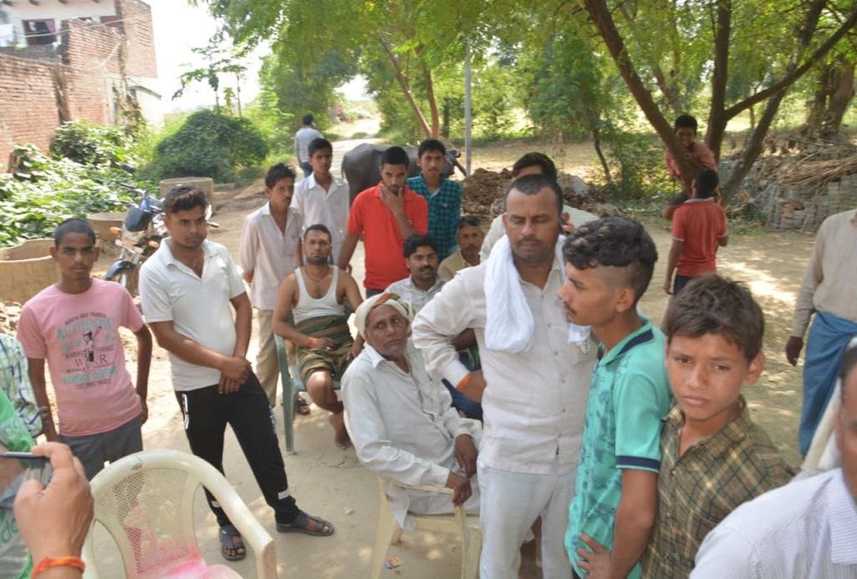three year old child rescue from bore well in firozabad