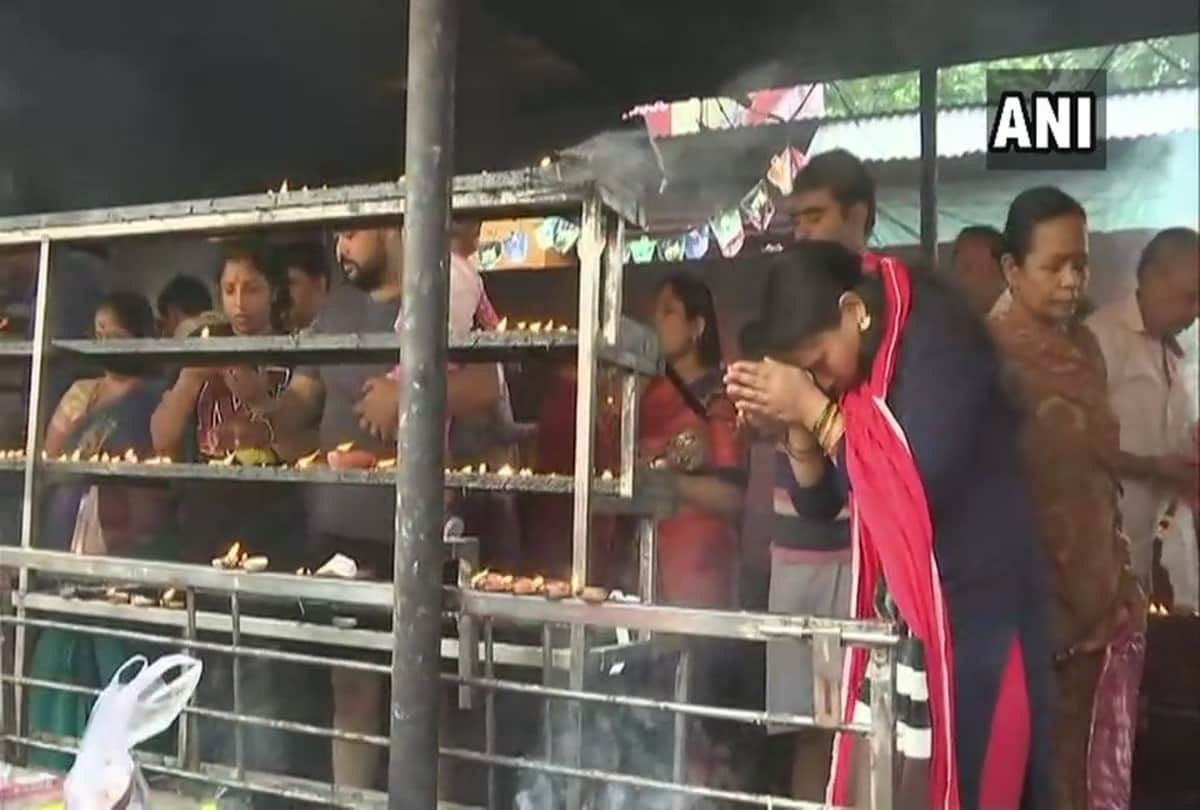 How people celebrating maha ashtami festival in country