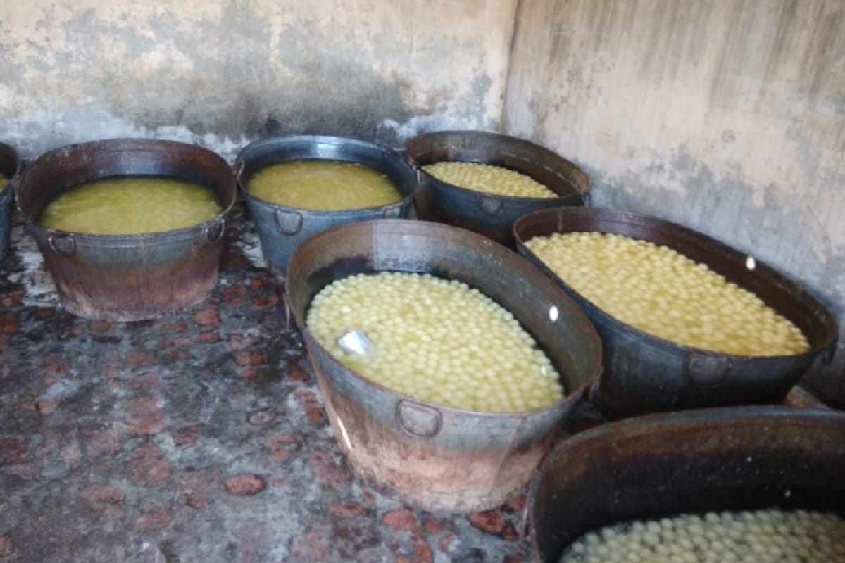 Synthetic desserts preparation for Deepawali is going to spoil health