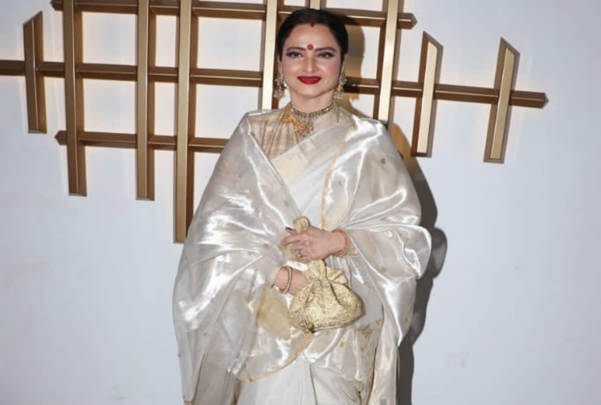 rekha to Jeetendra these bollywood star wished Hema Malini on her Birthday