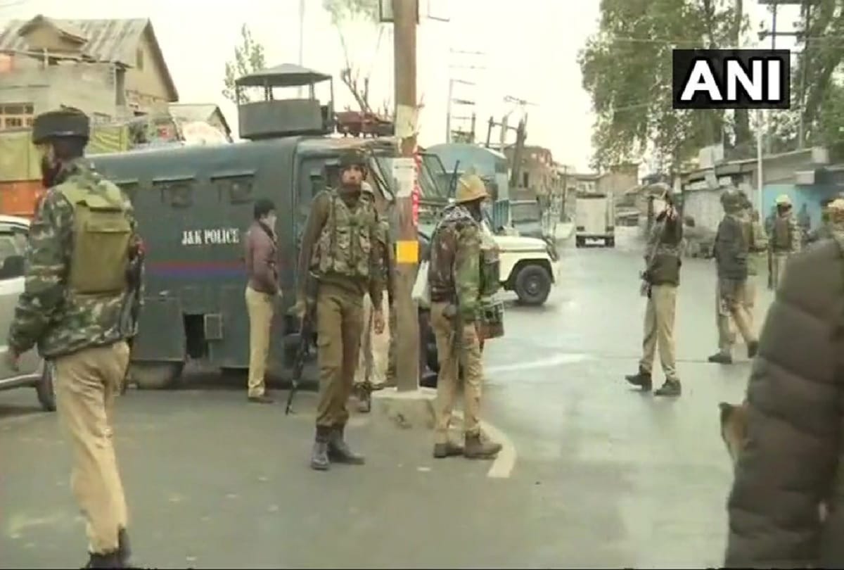Encounter started between militants and joint team of forces at Renzipora in Pulwama