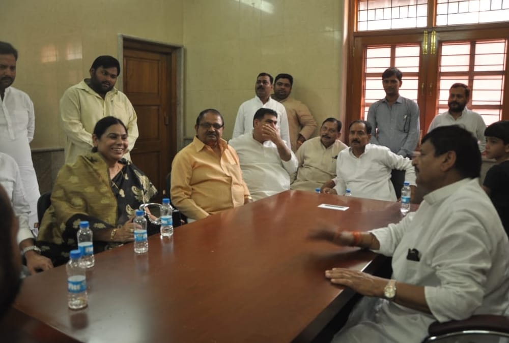 shivpal singh yadav grah pravesh in new bunglow.