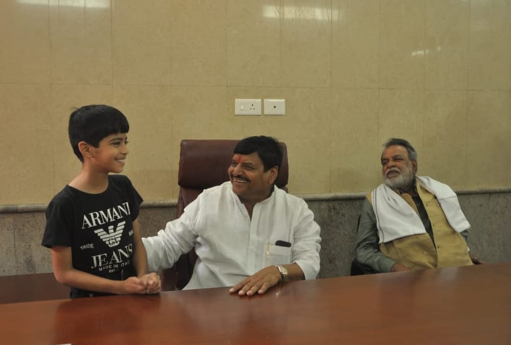 shivpal singh yadav grah pravesh in new bunglow.