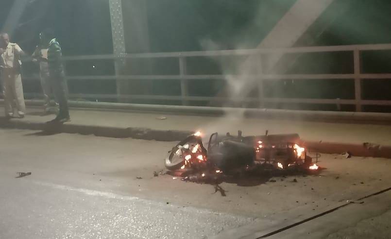 Fire in running bike at varanasi