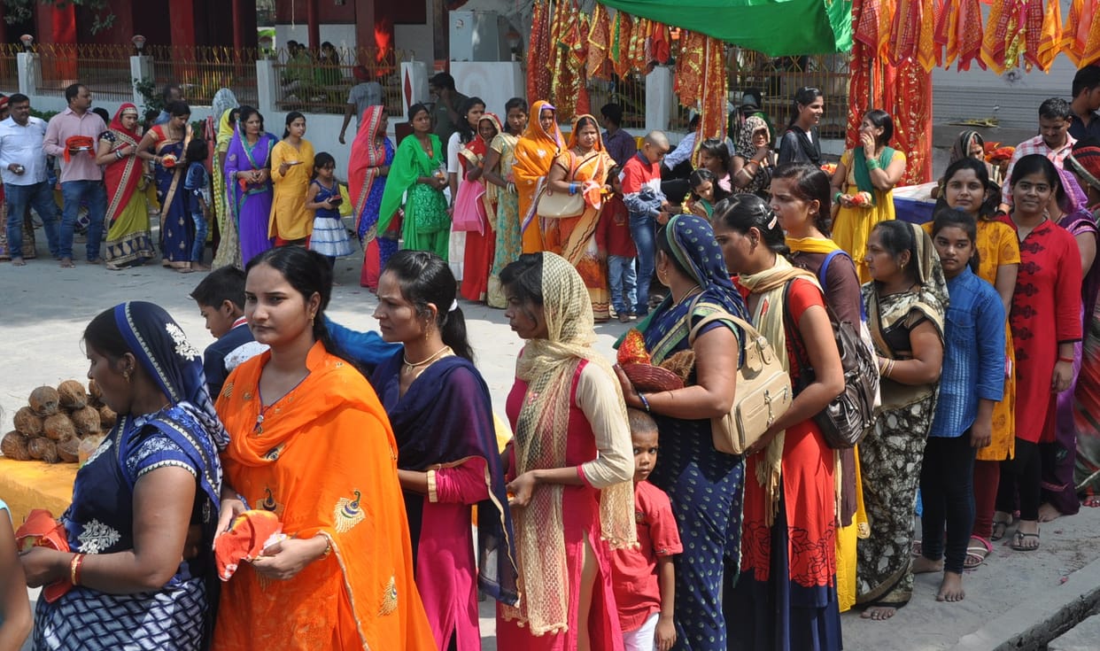 Devotees worshiped MahaGauri, kept fasting of Ashtami