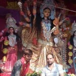 मुंडेरवा में स्थापित प्रतिमा।