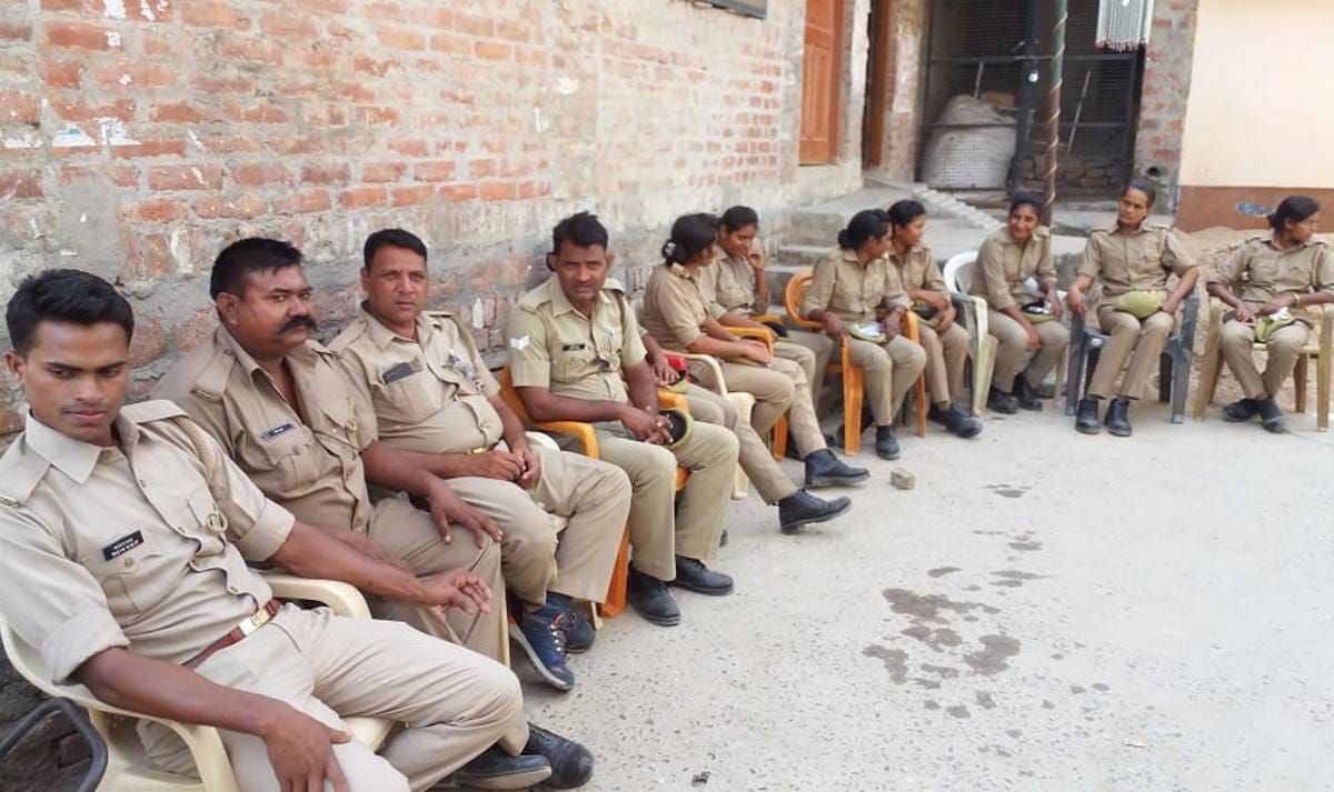 Dispute between two community in azamgarh