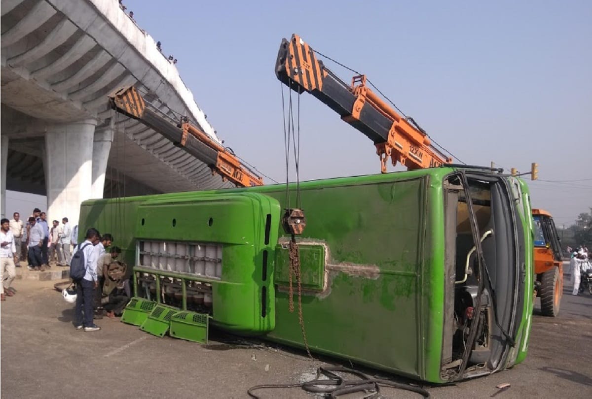 10 people Injured As DTC Bus Hit By Truck