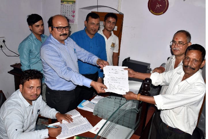 पहले दिन मेयर के तीन, पार्षद के 38 नामांकन पत्र बिके