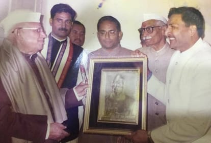Narayan dutt tiwari relation to purvanchal