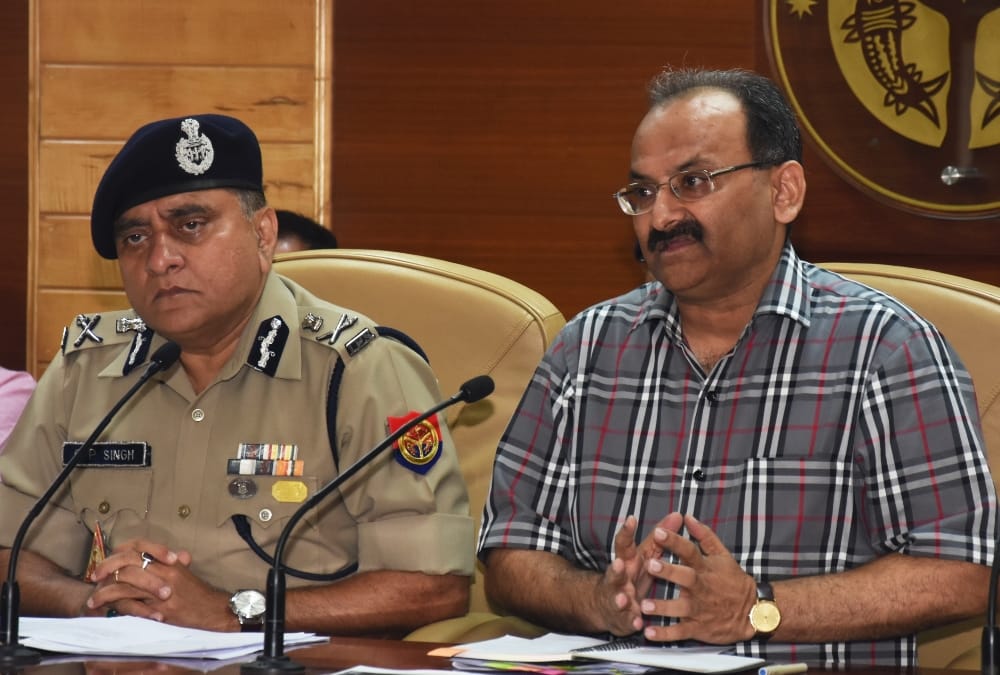 more than fifty thousand recruitment in uttar pradesh police.