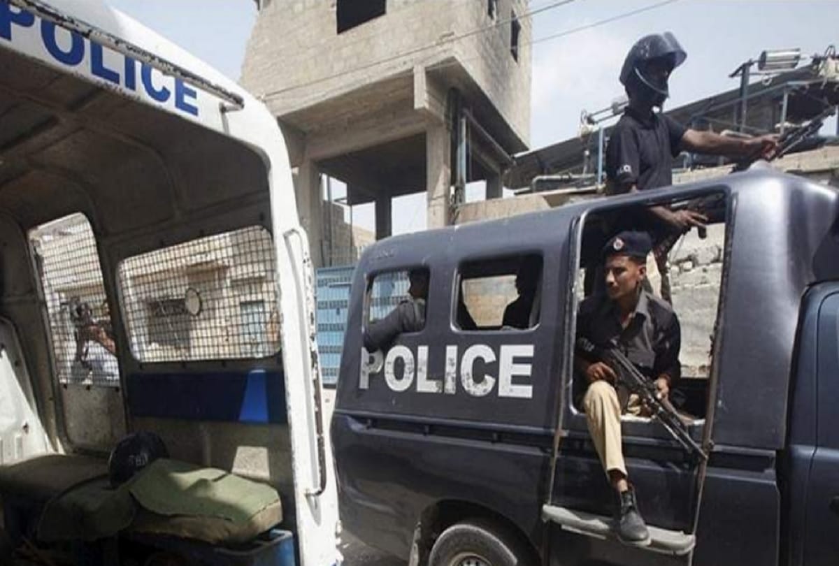 Pakistan police shocked after TLP workers fired from sub-machine guns during protests: report