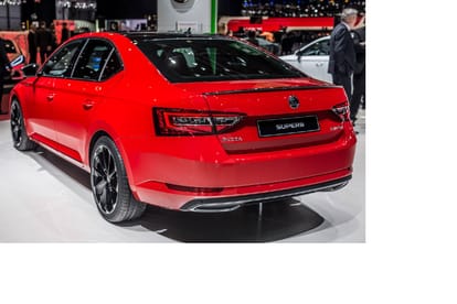skoda superb sportline launch in india , know the features and price of this luxury car