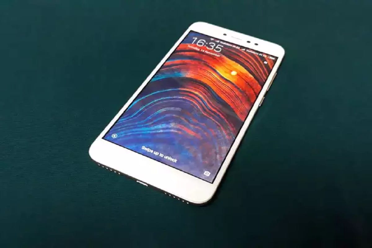 10 best selfie smartphones under Rs 10,000 in India