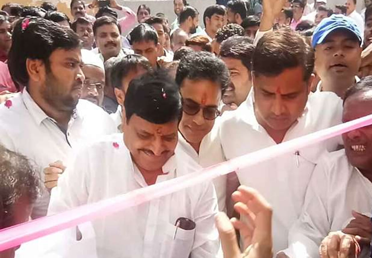 Shivpal singh yadav in etawah for secualr morcha party office inauguration