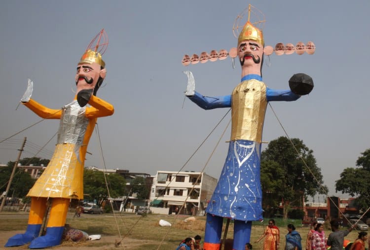 Dussehra 2018, Tallest Ravana Dahan in Panchkula Sector 5 Prade Ground