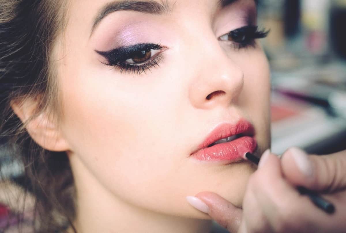Summer makeup tips: Long Lasting Summer Makeup Tips And Tricks