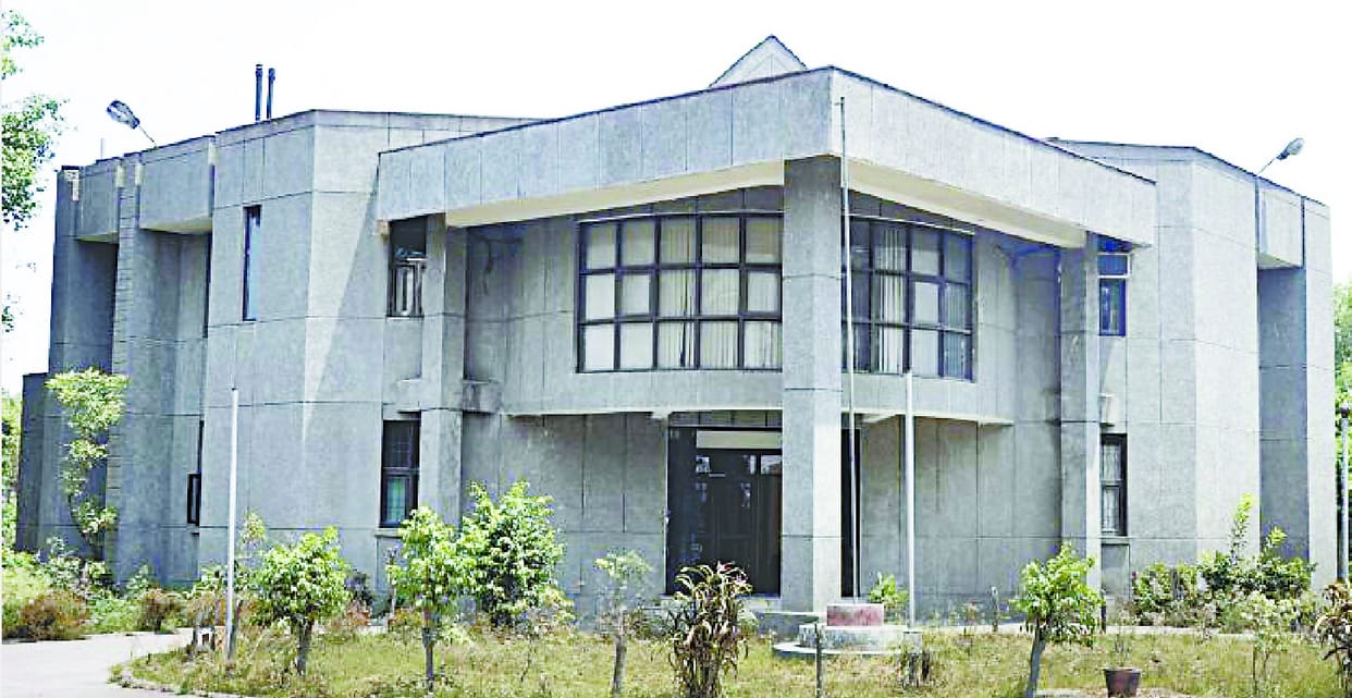 Food lab delayed sending permission to send inquiry report