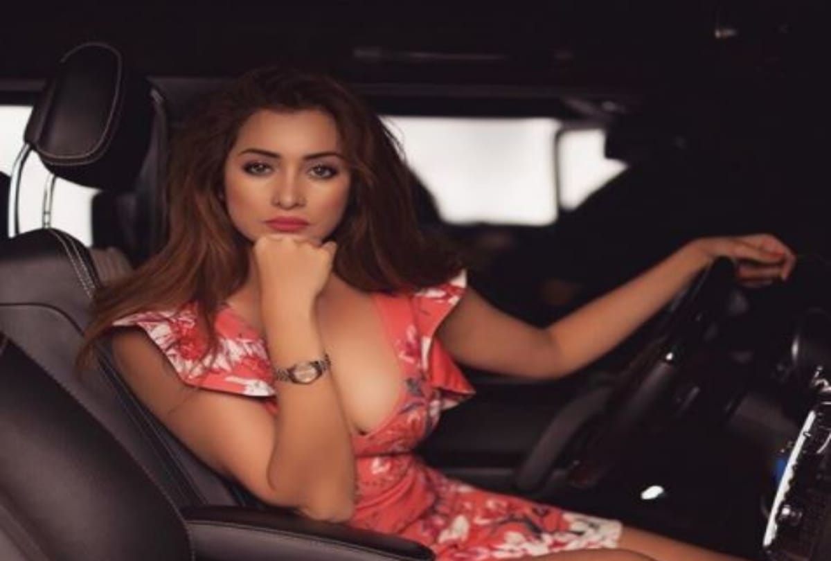 Kasauti Zindagi Kay 2 Madhura Naik hot photos setting the social media on fire