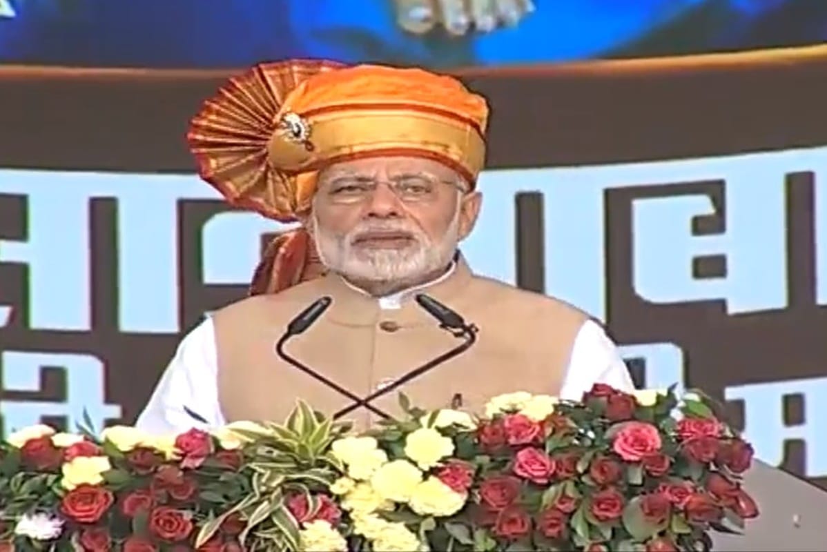 Narendra Modi arrives in Shirdi he will participate in Sai Baba Samadhi centenary celebrations