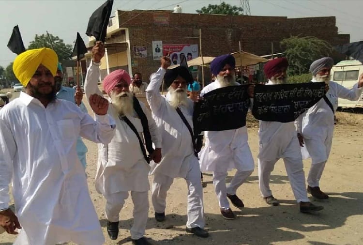 opposes of Prakash Singh Badal in Manasa