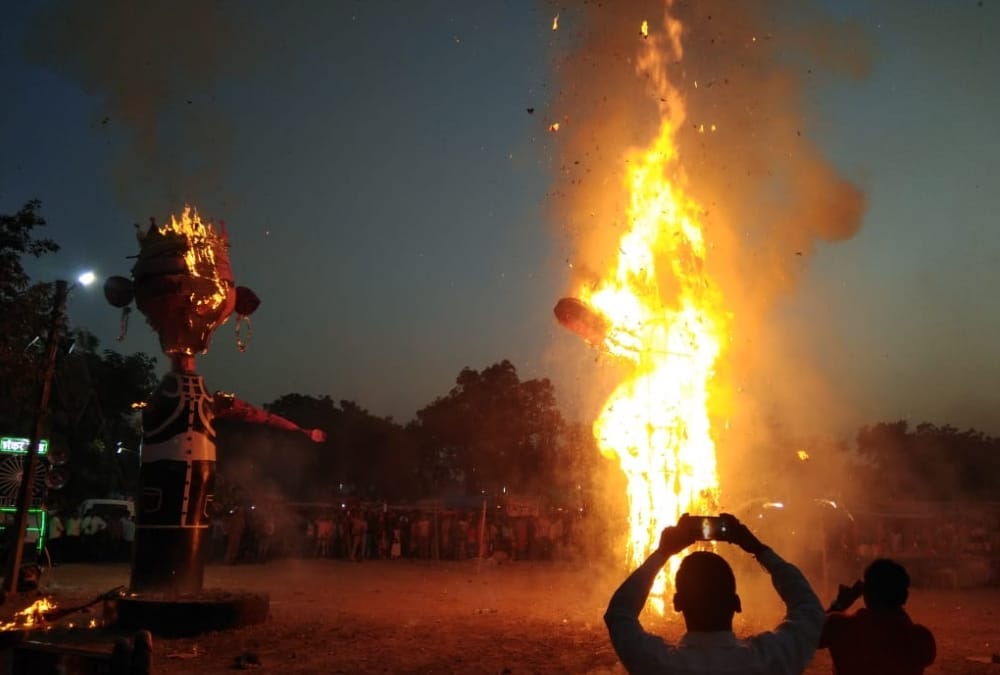 Dusshera 2021 poojan is incomplete without this flower  know its importance and poojan vidhi of vijayadashami
