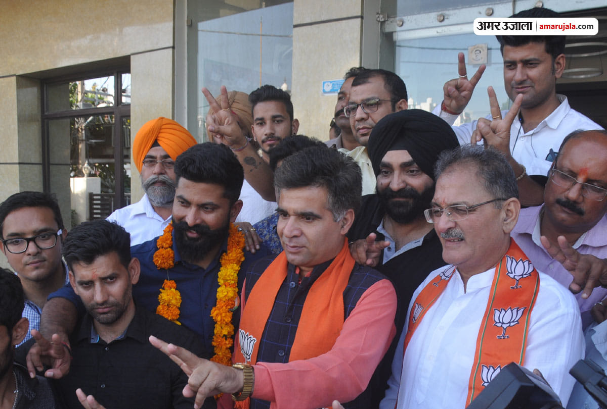 bjp won more seats comparatively from last municipal election held in year 2005 in jammu kashmir