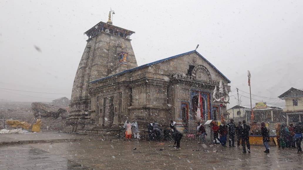 snowfall in kedarnath cold increased