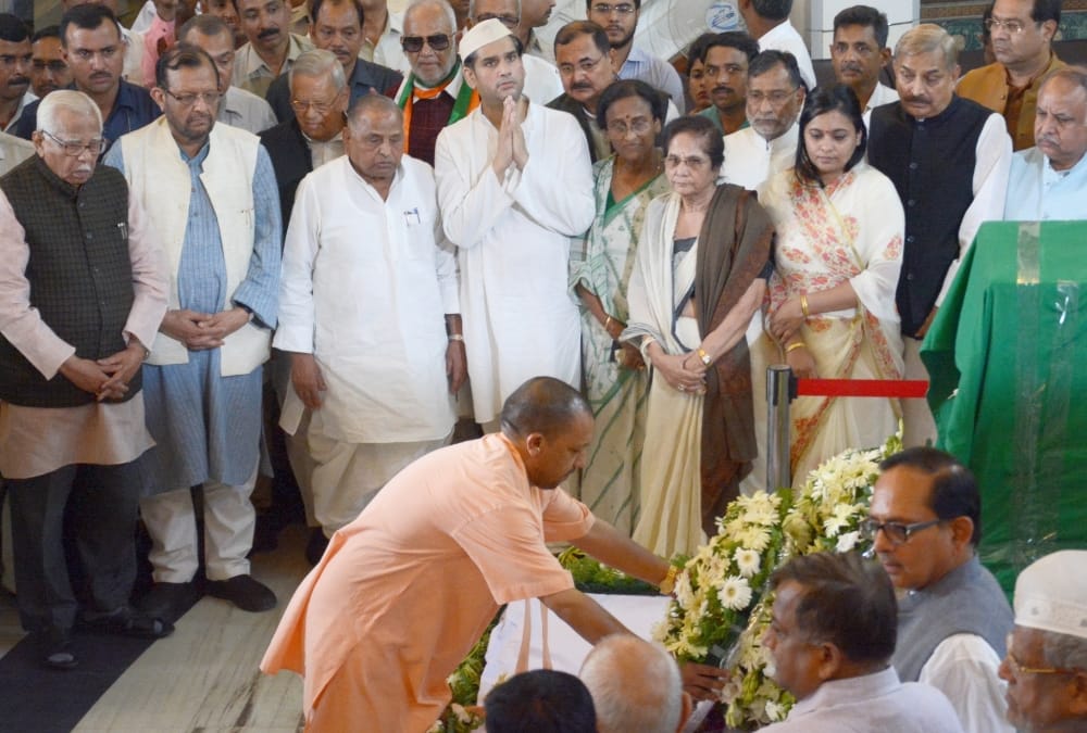 uttar pradesh government to give tribute to nd tiwari.