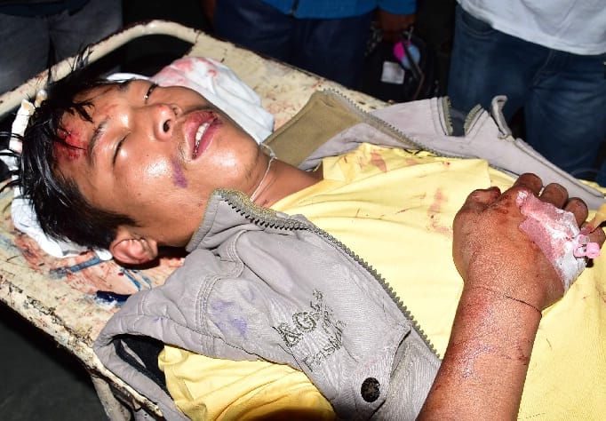 कैंटर में घुसे बाइक सवार एक की मौत, दूसरा भाई घायल