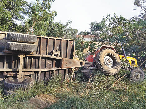 Bicycle riders crash student death in farrukhabad