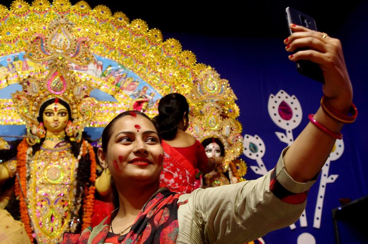 Durga visarjan in varanasi devotees said durga mata come back next year