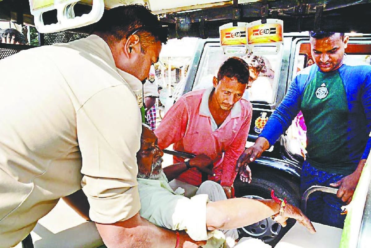 Hit and Run: Uncontrollable car in the city spreads panic